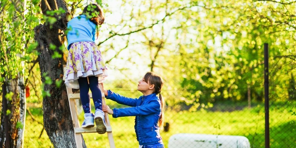 activité amusante des enfants au jardin