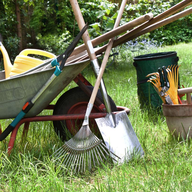 Outils du jardin