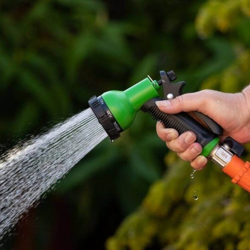 arrosage du jardin avant les vacances