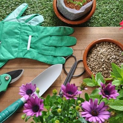 Tenue de jardinage pour ne pas se blesser