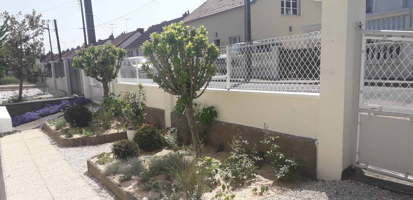 Garden realization before & after - Blois - 6 months after