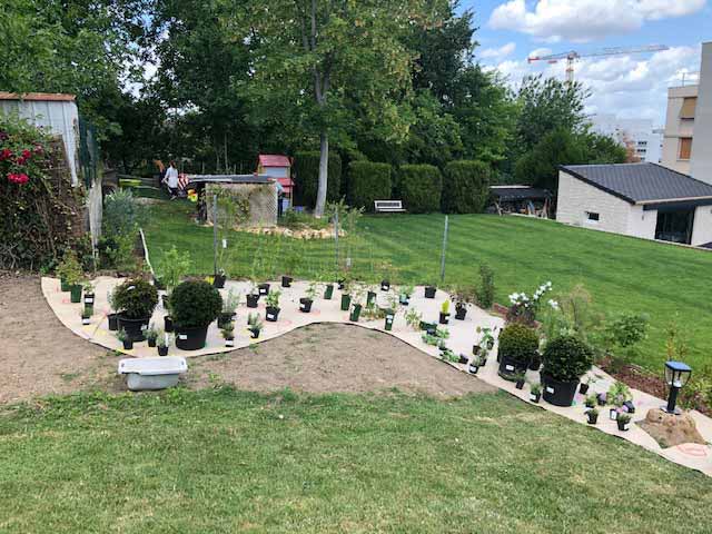 Réalisation avant après jardin anglais à Vitry-sur-Seine après l'installation